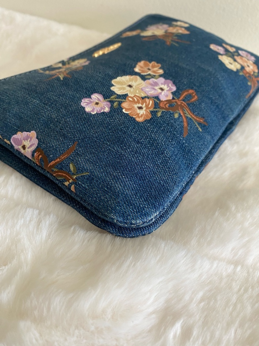 Coach Double Zip Wristlet in Painted Floral Denim - HARD TO FIND - Picture 9 of 16